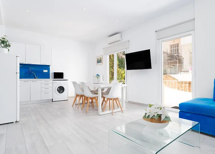 Modern & Central Apt In Athens