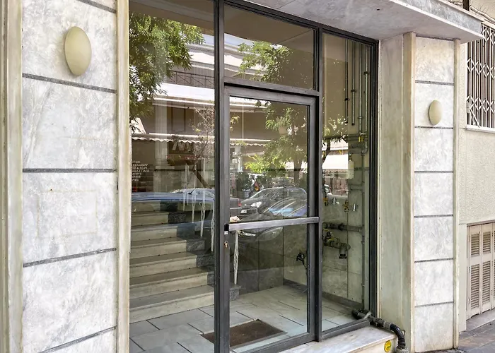 Modern & Central Apt In Athens